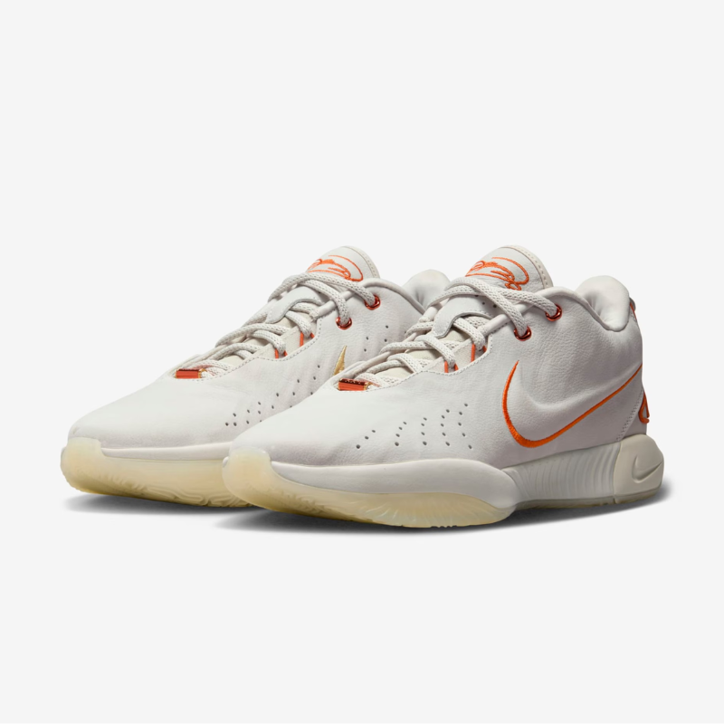 Tênis Lebron XXI